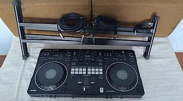 Kontrollerlər: Pioneer DJ DDJ‑REV5 DJ kontrolörü + stativ və kabel dəsti — 1