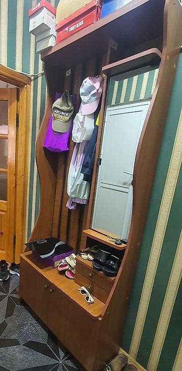 Ev üçün mebel: Dəhliz üçün çoxfunksiyalı paltar asqılığı və ayaqqabılıq modulu - — 1