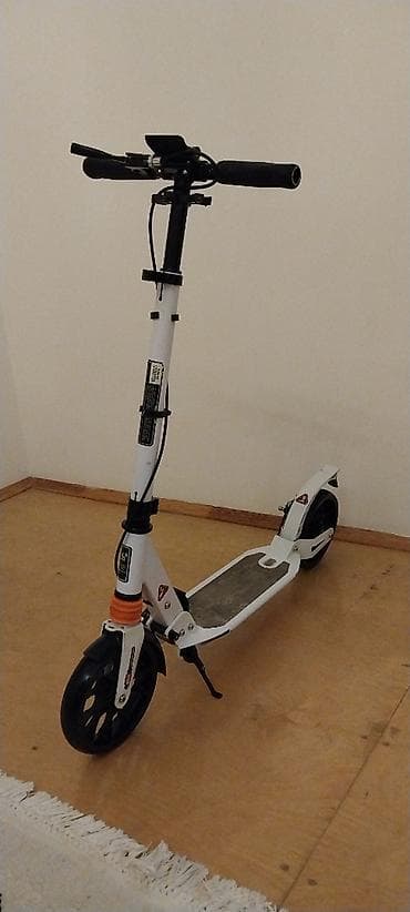 Motonəqliyyat: Çox baha alınıb. Demək olar ki işlənməyib. Yeni kimidir. Tam işləkdir — 1