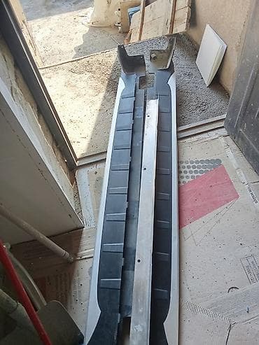 Mashin üçün yan pilləkanlar (running board/side step) komplekti. -