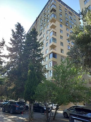 8-ci mikrorayon, 3 otaqlı, Yeni tikili, m. Azadlıq Prospekti, 108 kv. m — 9