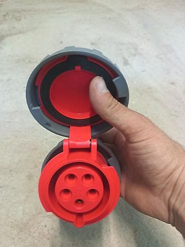 Sənaye tipli üçfazalı elektrik fişi (CEE/IEC 60309 tipli) - Brend — 3