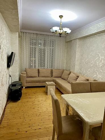 icarə az: Kirayə üçün tam mebelləşdirilmiş 2 otaqlı mənzil (qonaq otağı + yataq — 1