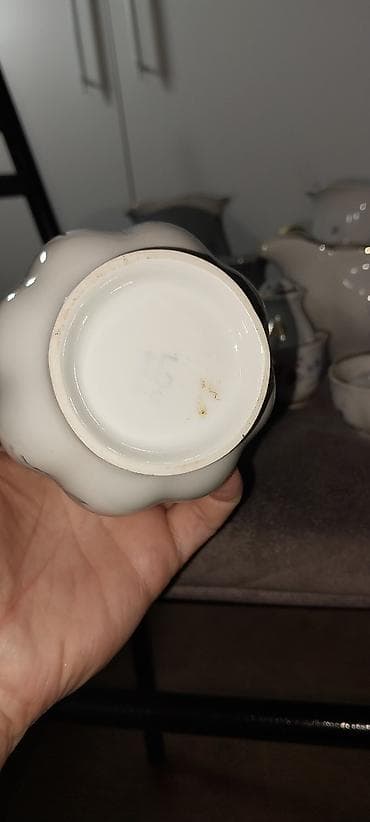 ağ yolka: Porselen serviz dəsti - Klassik ağ porselenden hazırlanıb, üzərində — 4