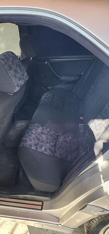 w210 amg bufer: Mercedes C220 sedan - Kuzov: sedan, gümüşü rəng - Mühərrik: benzin — 7