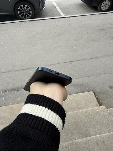 6900 telefon: IPhone 15 Pro, 512 GB, Blue Titanium, Barmaq izi, Face ID — 7