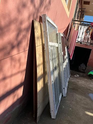 ev fasad boyalari: PVC pəncərə və qapı blokları – bir neçə ədəd dəst Xüsusiyyətlər: - Ağ — 5