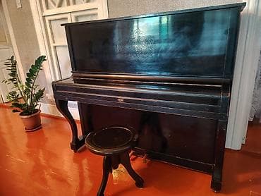 piano kuban: Pianino. Belarus. qara rengdedir. islekdir, sadece köklenmelidir — 4