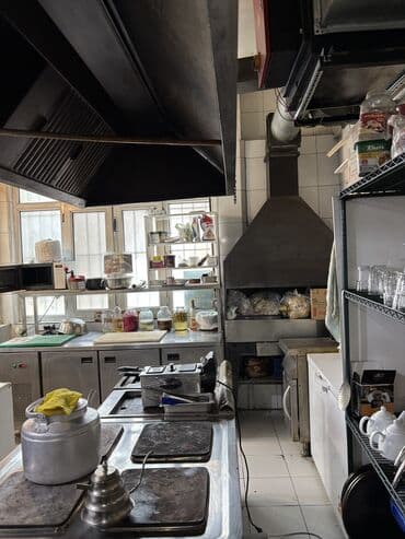 столовая в аренду: İçəri şəhər📍 Tam təmirli Restoran icarəyə verilir Ümumi 150 kv sahəsi — 9