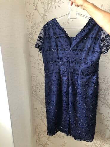 Baş geyimləri: Ziyafət donu. Sini rəng, 46 razmer, bir dəfə geyinilib — 2