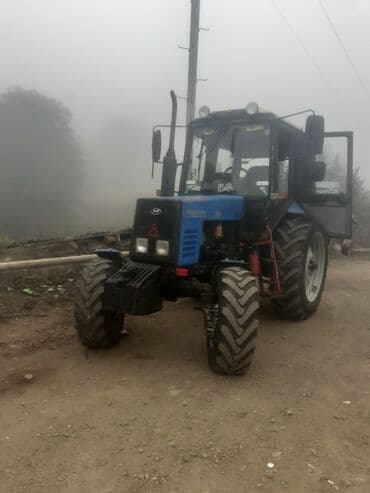 Belarus 892 traktor kotanla - Güclü dörd silindrli dizel mühərrik -