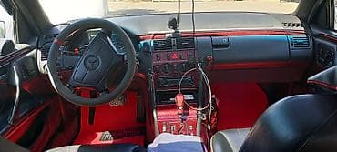 sonata arxa stop: Mercedes-Benz E 240: 2.4 l | 1999 il Sedan — 5