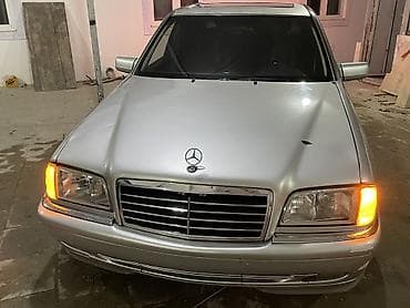 Mercedes-Benz C-Class: 2.2 l | 1994 il Sedan — 3