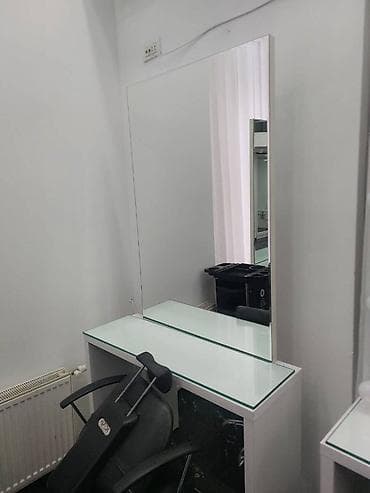 komputer stollari: İşlənmiş, Saş kəsimi üçün masa, Güzgülü — 3