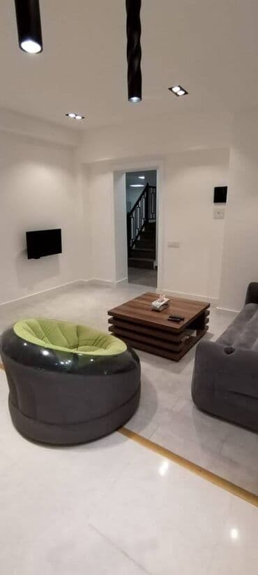 офисы в бизнес центре аренда: Gənclik metostansiyasının yaxınlığında çox prestij küçədə 2 mərtəbəli — 22