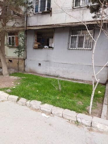 obyek satilir: Obyektə yararlı mənzil satılır. Elmlər akademiyası metrosuna yaxın 5/1 — 2