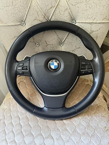 prado sukanı: BMW üçün çoxfunksiyalı sükan. Qara dəri üzlüklü, 3 qollu dizayna — 1