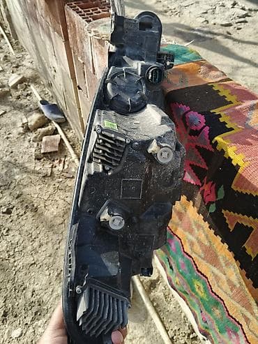 blok konstruktorlar: Sağ, Yaxın və uzaq vuran işıqlar Changan, 2025 il, Çin, İşlənmiş — 4