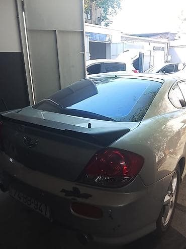 Hyundai Genesis: 2.7 l | 2005 il Kupe — 2