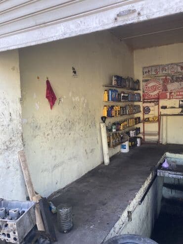 milyonerlər məhəlləsi: 100 kv. m, 10 * 10 * 10 Metal, Beton, Şifer Qaz, Su — 1