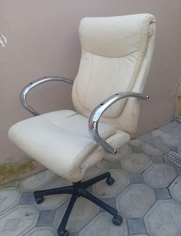 tekerli metre: Təkərli, Qolları tənzimlənmir, Süni dəri — 1