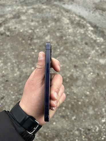 manitor ekran: IPhone 12 mini, Qara — 2