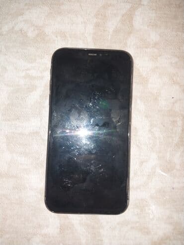 iphone 11 ekranı: IPhone 11, Qara, Qırıq — 8