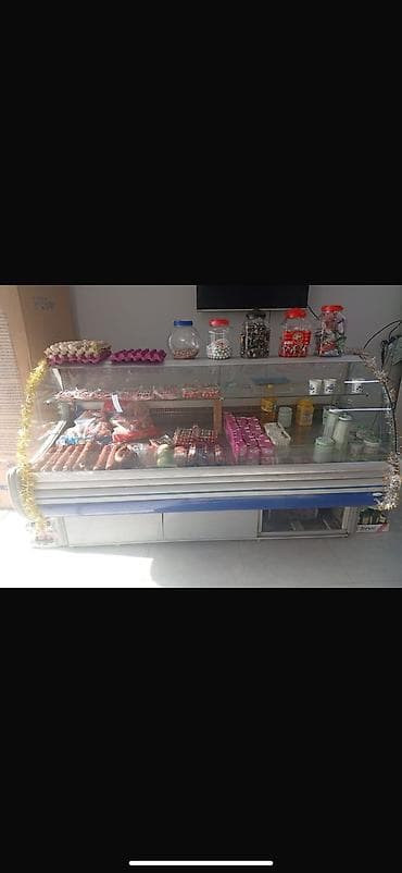 Vitrin soyuducu – Bakixanov 6171 leli Qiymət: 400 AZN - Şüşə