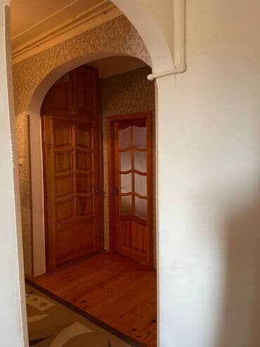 makler gence: Bakı, 3 otaqlı, Köhnə tikili, 75 kv. m — 14