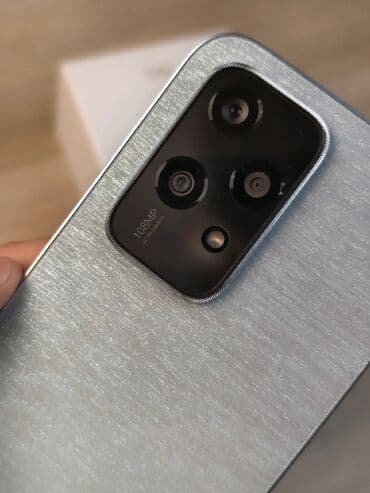 nokia talkman 510: Honor 200 Lite, 256 GB, rəng - Gümüşü, Sensor — 1