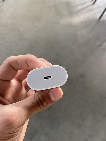 apple watch kabel: Apple USB‑C Güc Adapteri – 20W
Orjinal iphone adafdr başdığı — 2