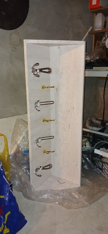 вешалки настенные в прихожую дорогие: Künc asılqan modulu - Material: açıq palıd fakturalı laminat taxta - — 5