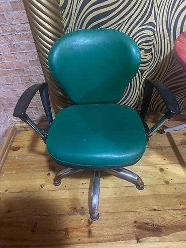 çilək mebel: Salon/kosmetoloji kreslo - Rəng: yaşıl oturacaq və bel hissəsi - — 1
