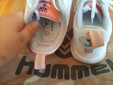 Kişi Geyimləri: QADIN 60 AZN VE USAQ 48AZN GEYINILMEYIB UŞAQ (37 VE 31 RAZMER) VE 5-10 — 4