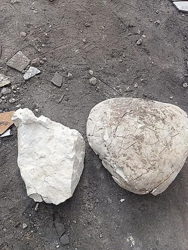 qırmızı şam yandırmaq: Daş əhəng qiyməti 30 qəpik. Dekorativ təbii — 1