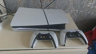 i̇pone 5: Playstation 5 Slim 1TB versiya disk-driver ile. 2 original Dualsense — 2