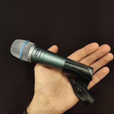 bass gitara: İnstrumental mikrofon Shure Beta 57A Tezliyə cavab, Hz: 50-16000 — 2