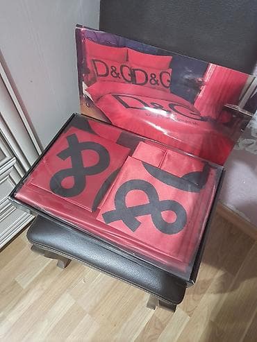 pastel destleri: Qırmızı D&G yataq dəsti - Dizayn: Parlaq qırmızı fon üzərində — 2