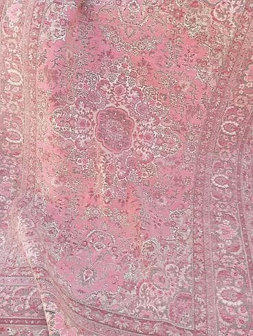 rum reqemli divar saatlari: Məhsul: 2 ədəd xalça dəsti 1) Şərq motivli əl işi tərzində xalça - — 2