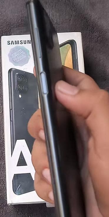 Samsung Galaxy A12, rəng - Qara