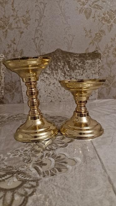 Metal şamdan dəsti - 2 ədəd klassik dizaynlı metal şamdan - Qızılı lalafo.az -da Metal şamdan dəsti - 2 ədəd klassik dizaynlı metal şamdan - Qızılı