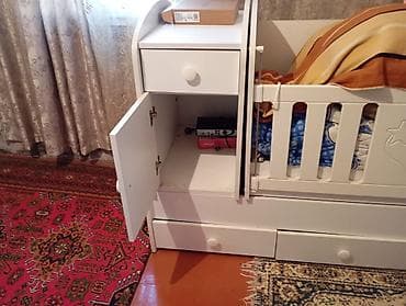 Oğlan və qız üçün, İşlənmiş, Dördbucaq, Beşik, Matras ilə, Yellənmə mexanizm ilə — 1