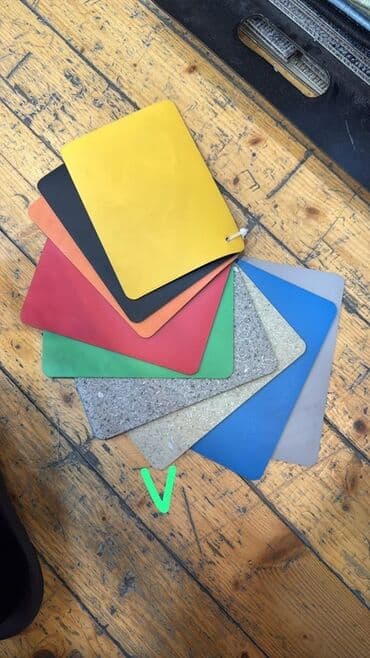 islenmis pol taxtasi: Müxtəlif rənglərdə və teksturalarda mövcud olan döşəmə nümunələrinin — 7