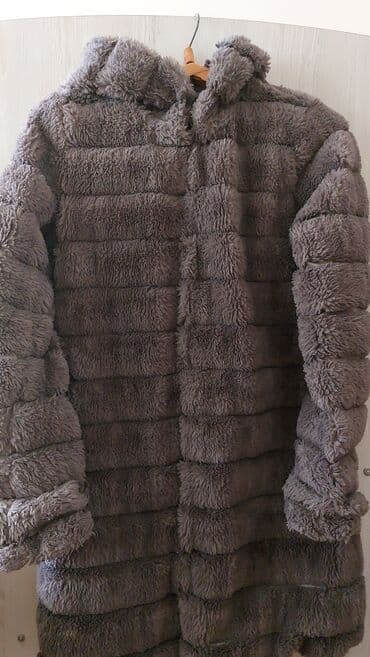 ust geyimləri: Qadınlar üçün faux kürk materialından hazırlanmış uzun qolları və — 2