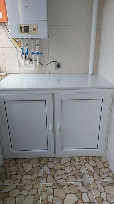 lalafo plastik qapi pencere: Ağ rəngli plastik çərçivəli bu pəncərə, müasir dizaynı ilə istənilən — 2