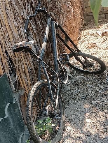 Şəhər velosipedləri: Isdiyen olsa vb da Yazin bide tekerleri boşdur oda sürülmür deye - — 1