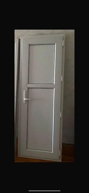 yumusaq oyuncaq: Plastik qapi 205/70sm 70azn Nerimanov 2530 leli Plastik (PVC) — 1