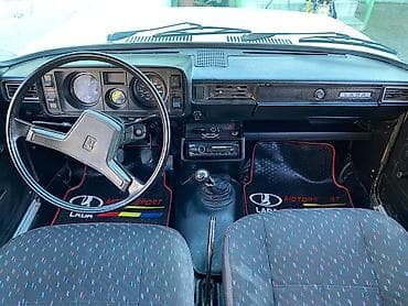 Nəqliyyat: LADA 2107, ağ sedan Texniki xüsusiyyətlər: - Kuzov: 4 qapılı sedan — 3