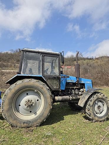 traktorlar belarus: Belarus 1221.2 kənd təsərrüfatı traktoru ili 2015 Tam işlək — 1