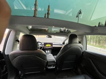 şlanqların satışı: Tesla Model 3 – tam elektrikli sedan Xüsusiyyətlər və dizayn: - Gözəl — 14